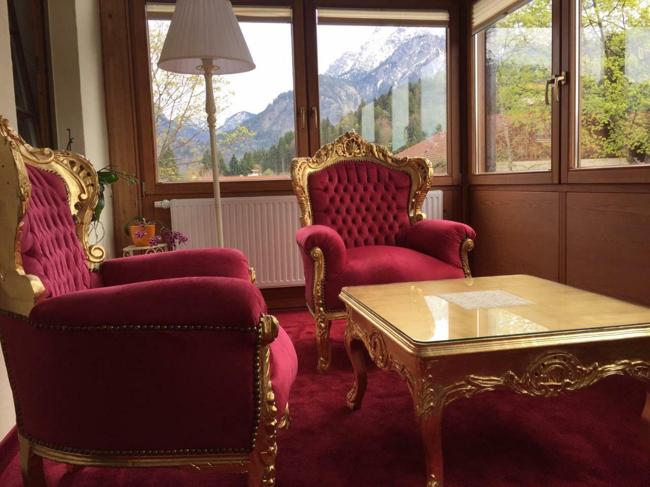 Haus Bei Der Linden Ferienwohnungen Schwangau Exterior photo